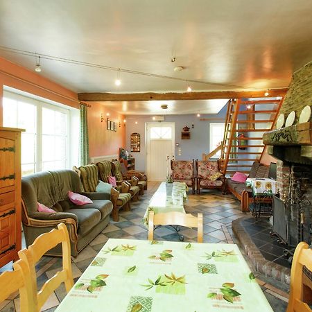 Beautiful Farmhouse In Brisy With Sauna ภายนอก รูปภาพ